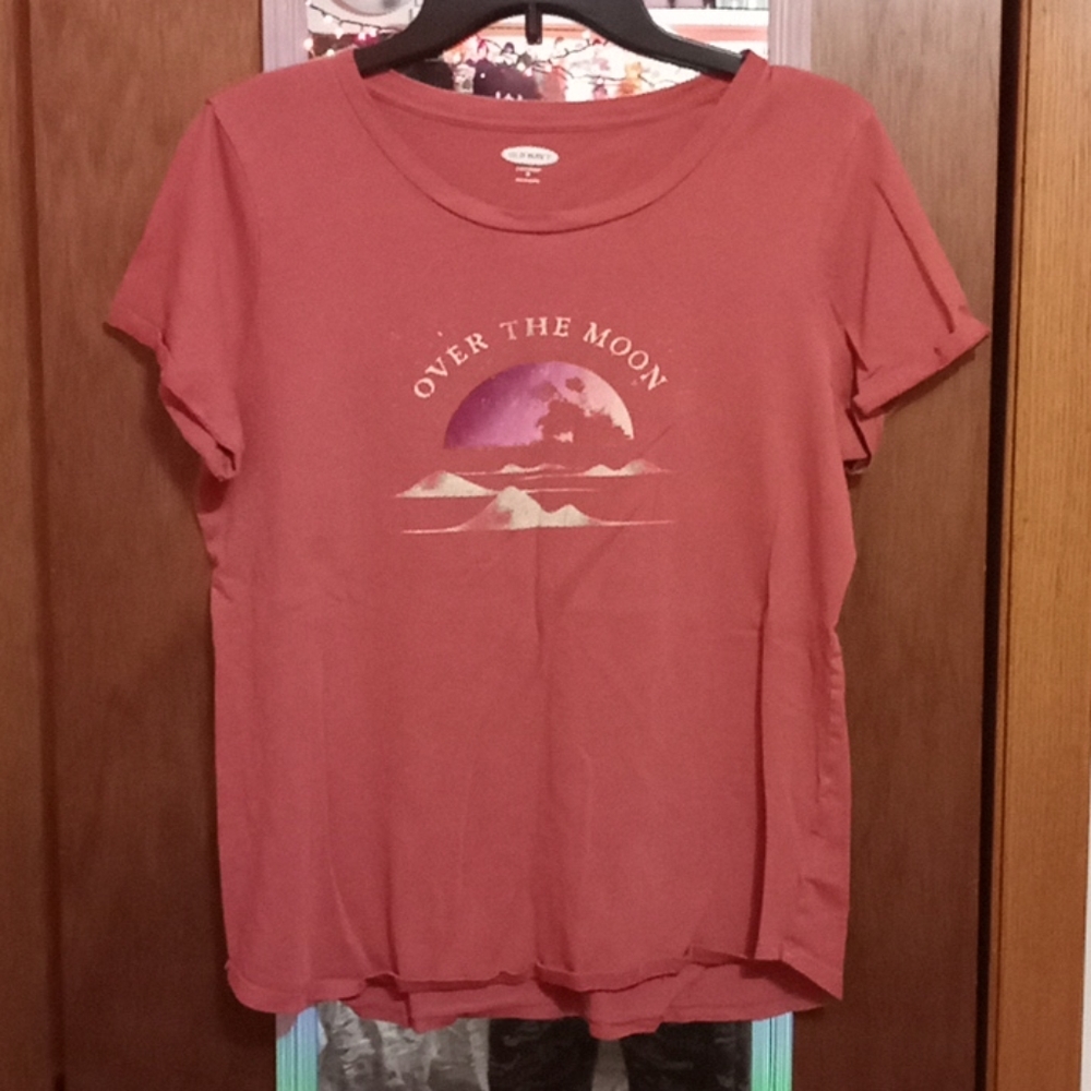 Old Navy Women's Tshirt Moon Pink Celestial Design